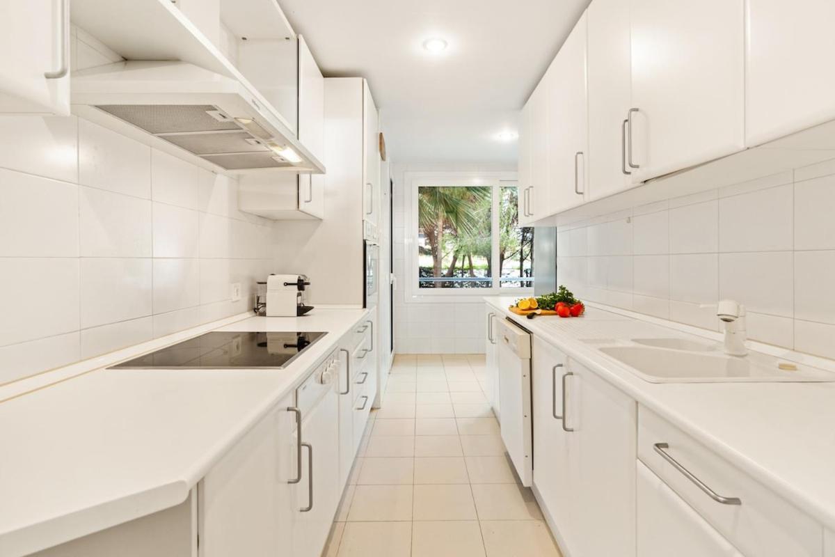 Apartment In Los Granados Playa エステポナ エクステリア 写真