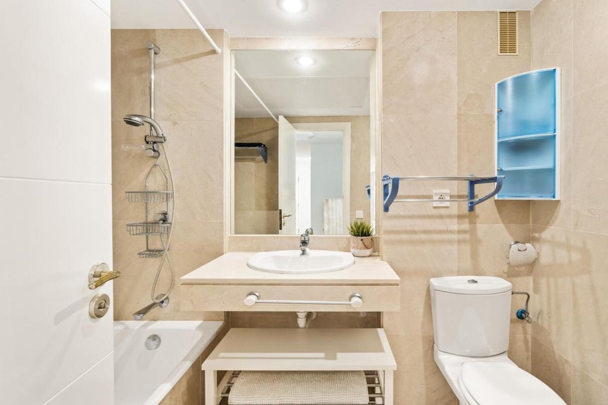 Apartment In Los Granados Playa エステポナ エクステリア 写真