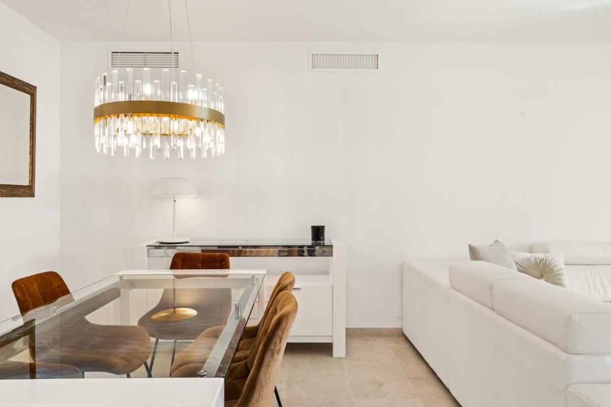 Apartment In Los Granados Playa エステポナ エクステリア 写真