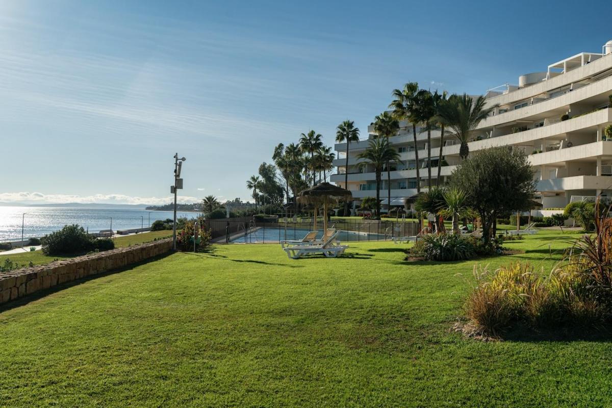Apartment In Los Granados Playa エステポナ エクステリア 写真