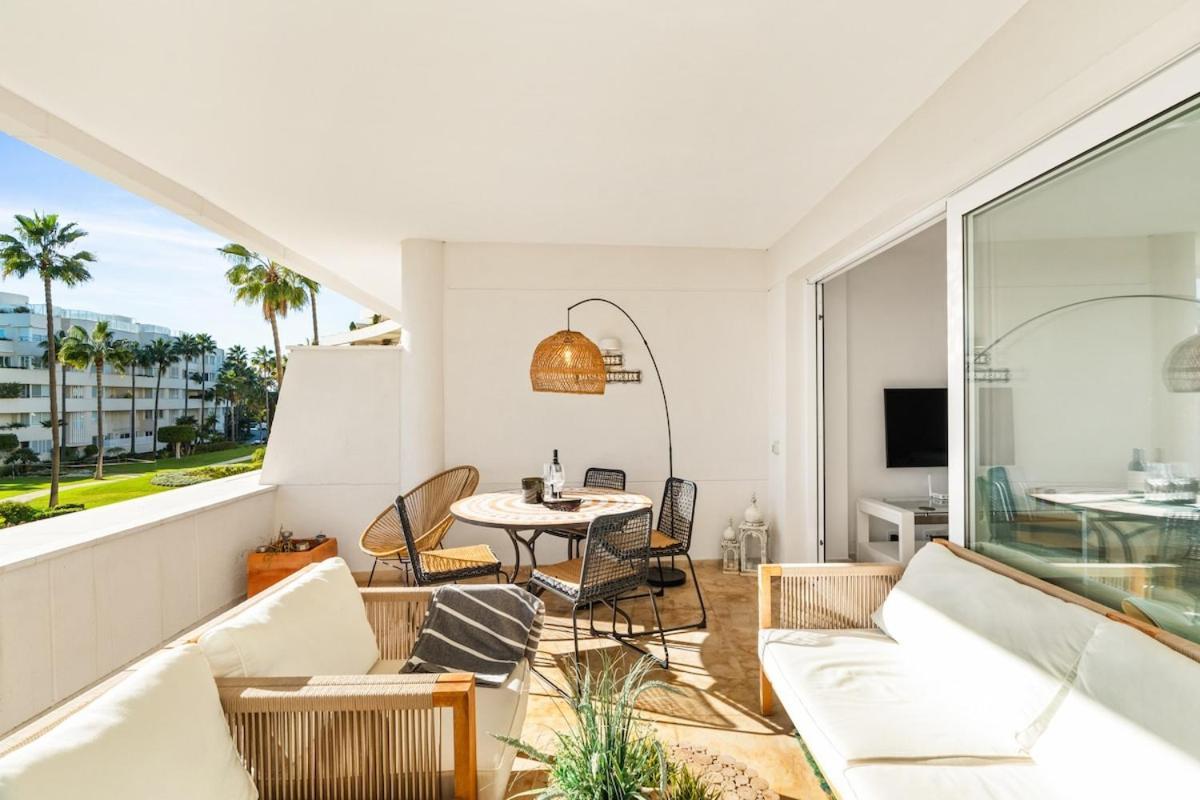 Apartment In Los Granados Playa エステポナ エクステリア 写真