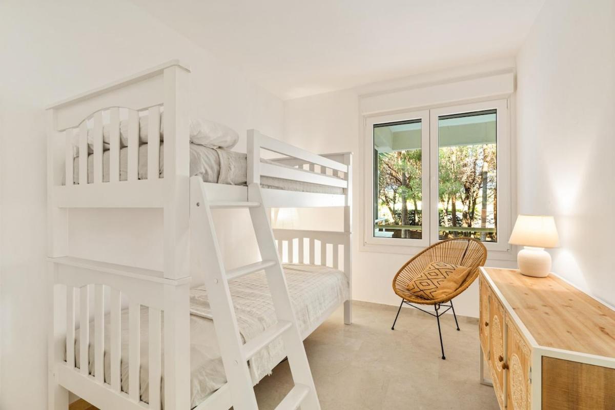 Apartment In Los Granados Playa エステポナ エクステリア 写真